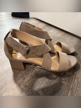 Naturalizer Taupe/Nude Suede Strappy Block Heel Sandals